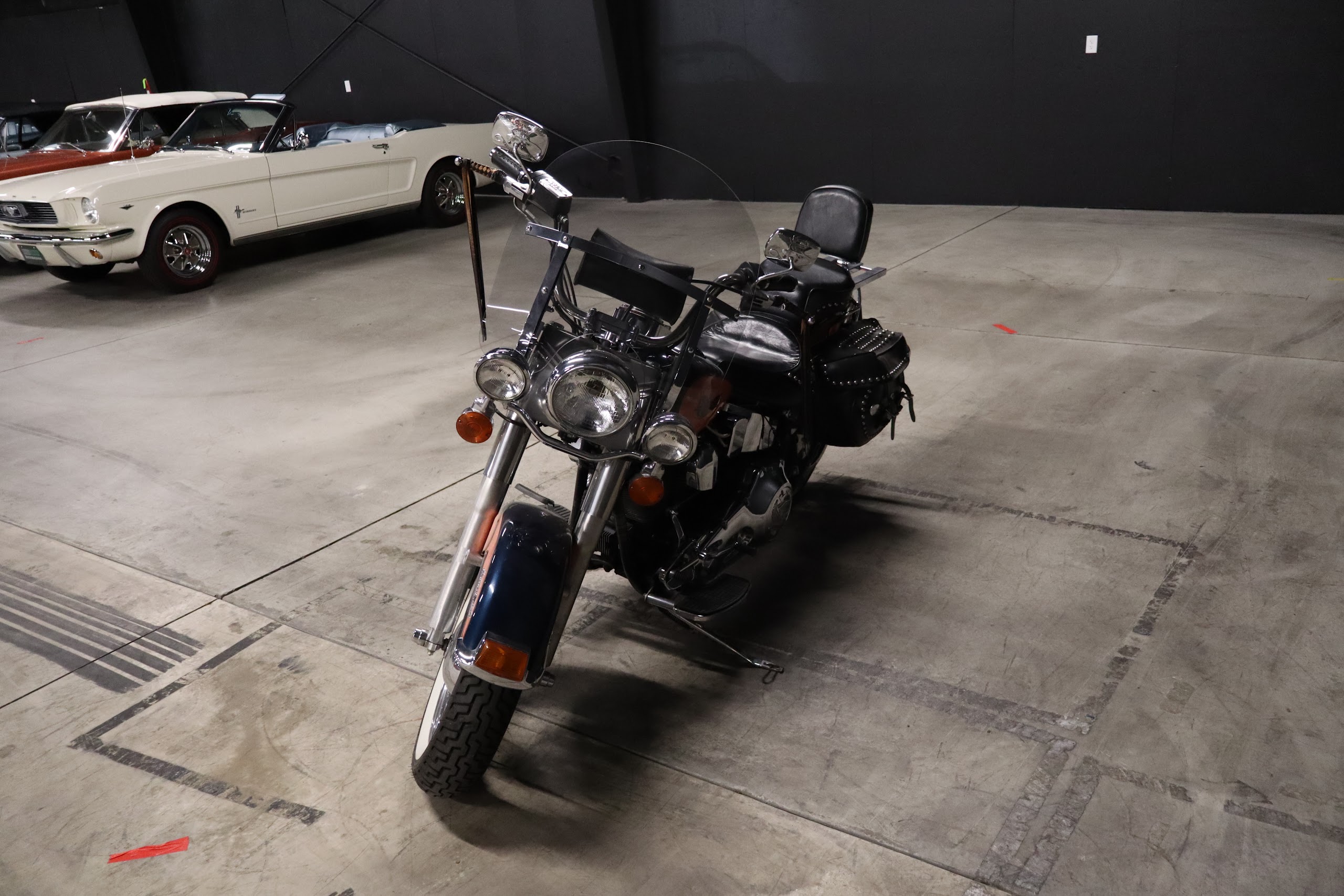 1993 Harley-Davidson Heritage Softail Classic FLSTC — photo 3