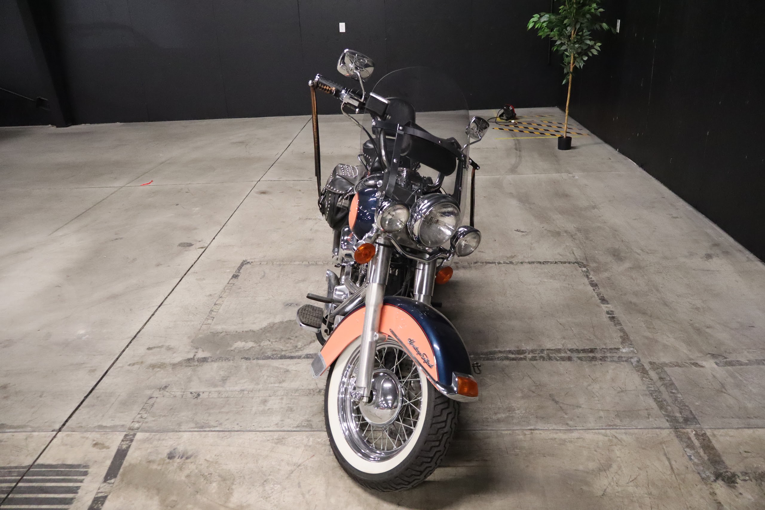 1993 Harley-Davidson Heritage Softail Classic FLSTC — photo 5