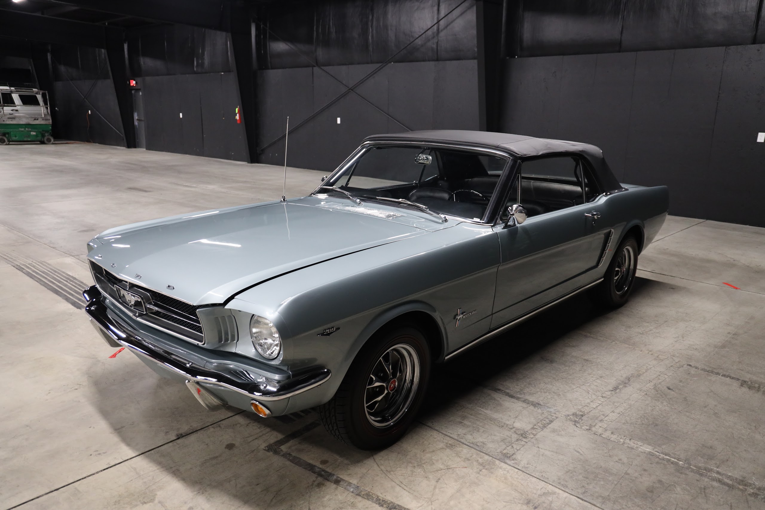 1965 Ford Mustang — photo 4