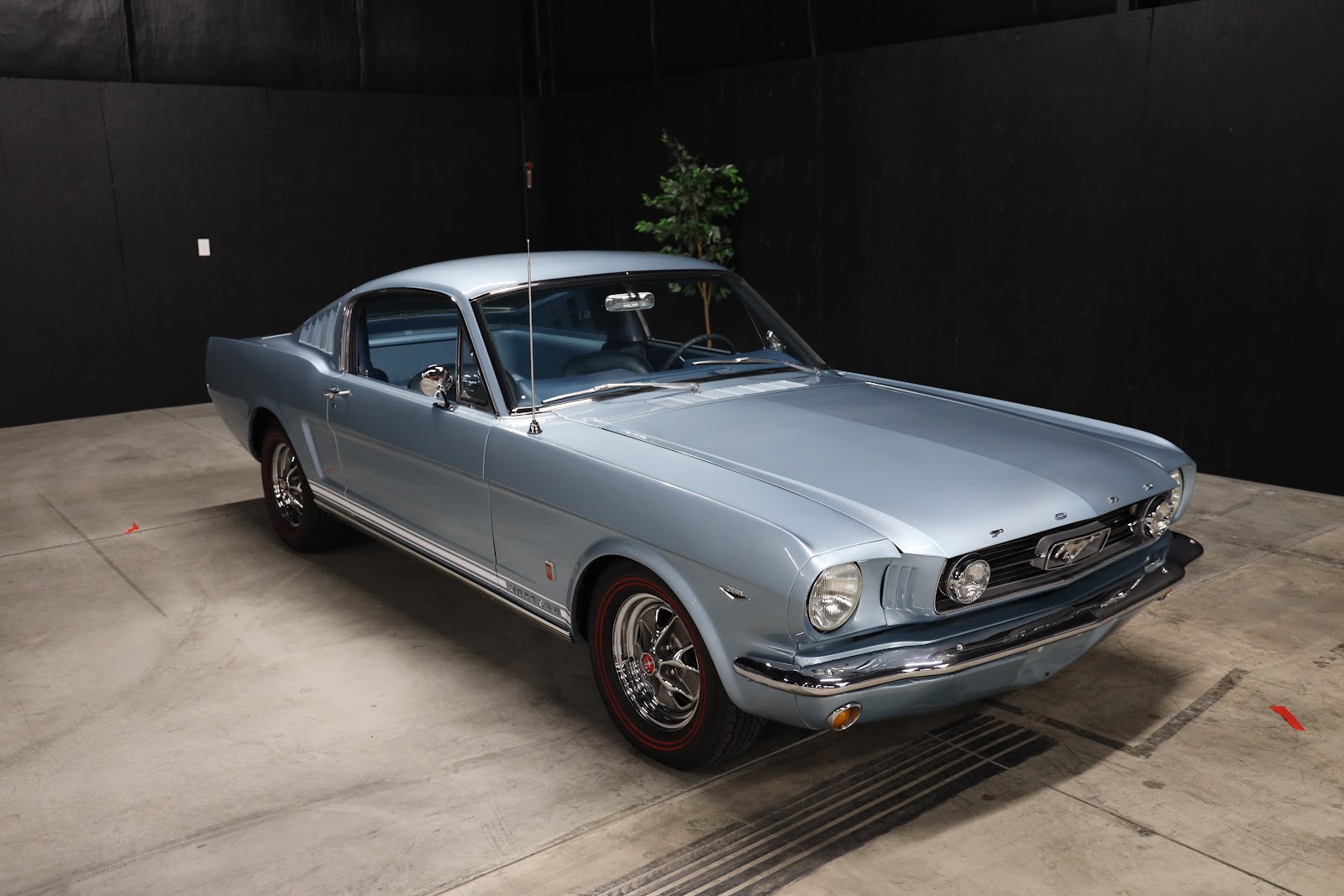 1966 Ford Mustang Fastback — photo 2